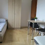 Airspot Balice Aparthotel Cholerzyn