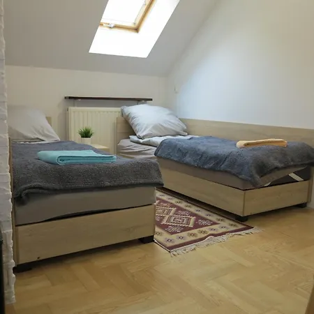 Airspot Balice شقة فندقية Cholerzyn
