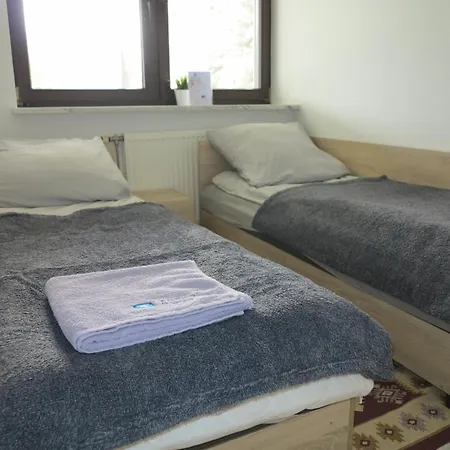 Airspot Balice 公寓式酒店 *