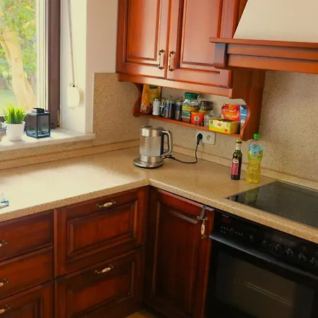 Airspot Balice 公寓式酒店