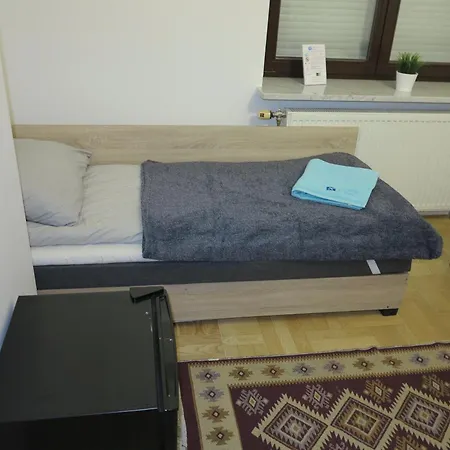 Apartahotel Airspot Balice Cholerzyn