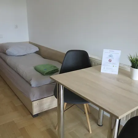 Airspot Balice شقة فندقية Cholerzyn